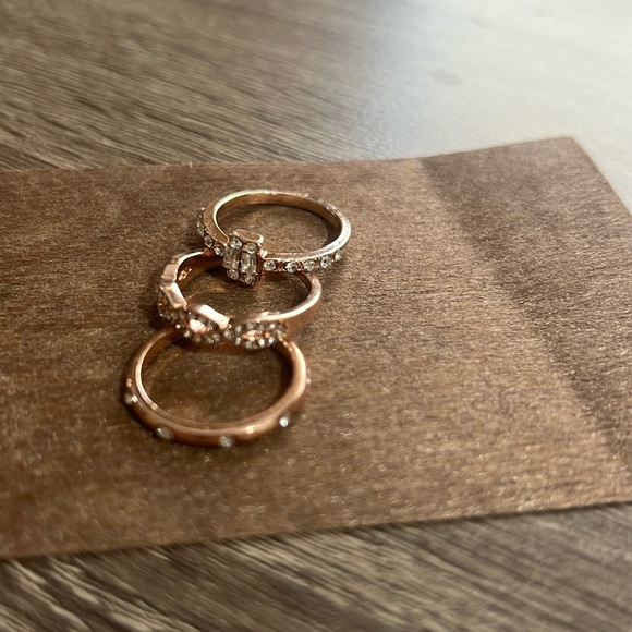 3-Piece Set, 18k Rose Gold Plated Stacking Rings With zirconia - Picture 3 of 6